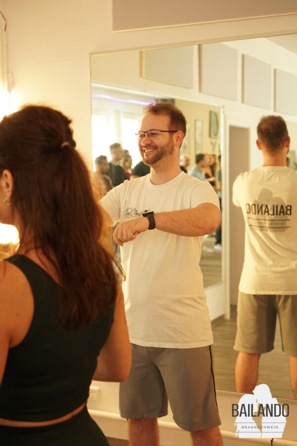Bailando @ Magnifest Sa. 06.09.25 -  Tanzshows & Schnuppern ohne Tanzpartner:in – Bild 12